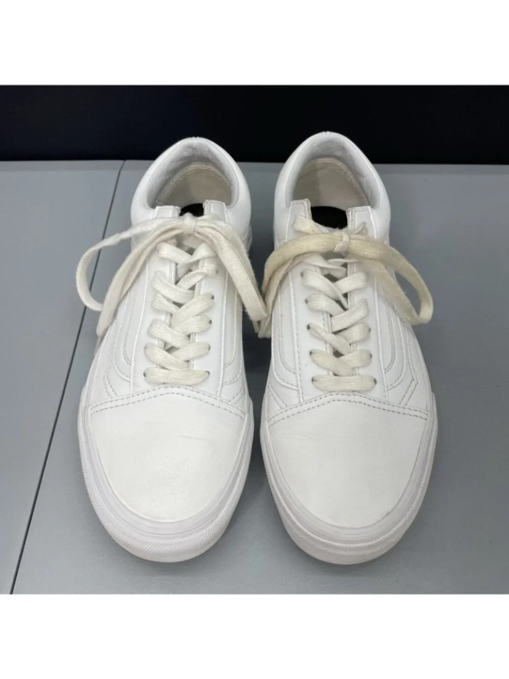 Vans Old Skool Sneakers Shoes Athletic Leather White Womens 7